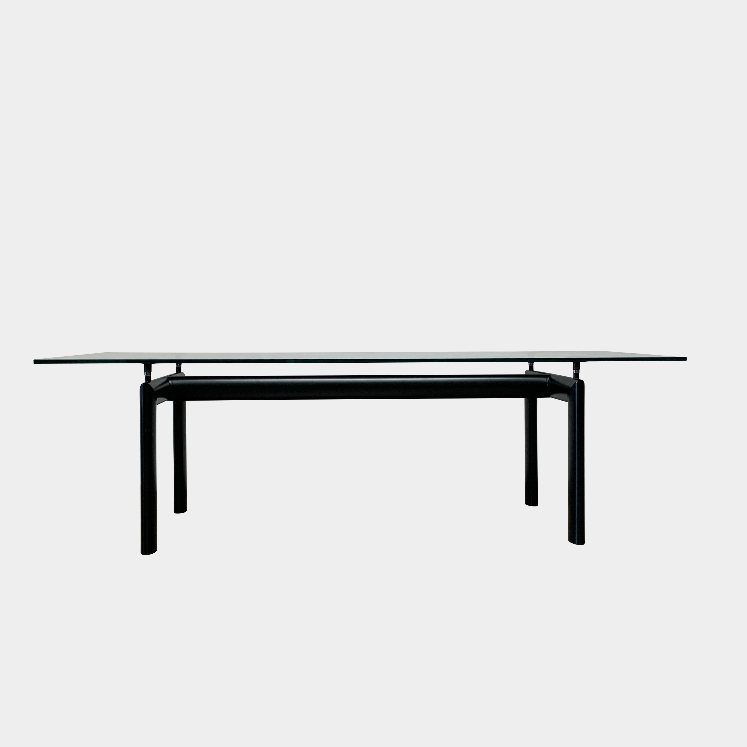 Table à manger Cassina LC6