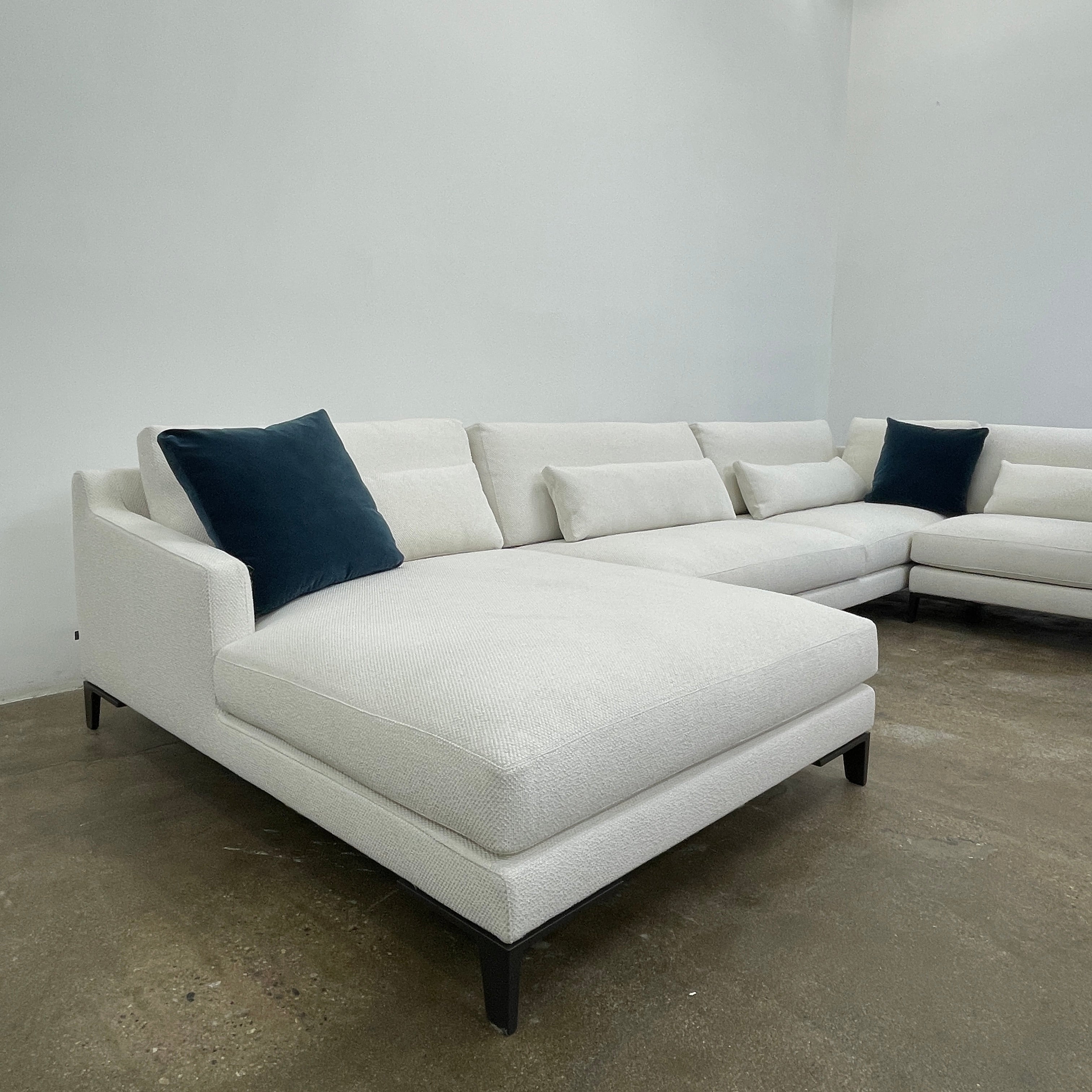 Canapé sectionnel trois pièces Poliform Bellport