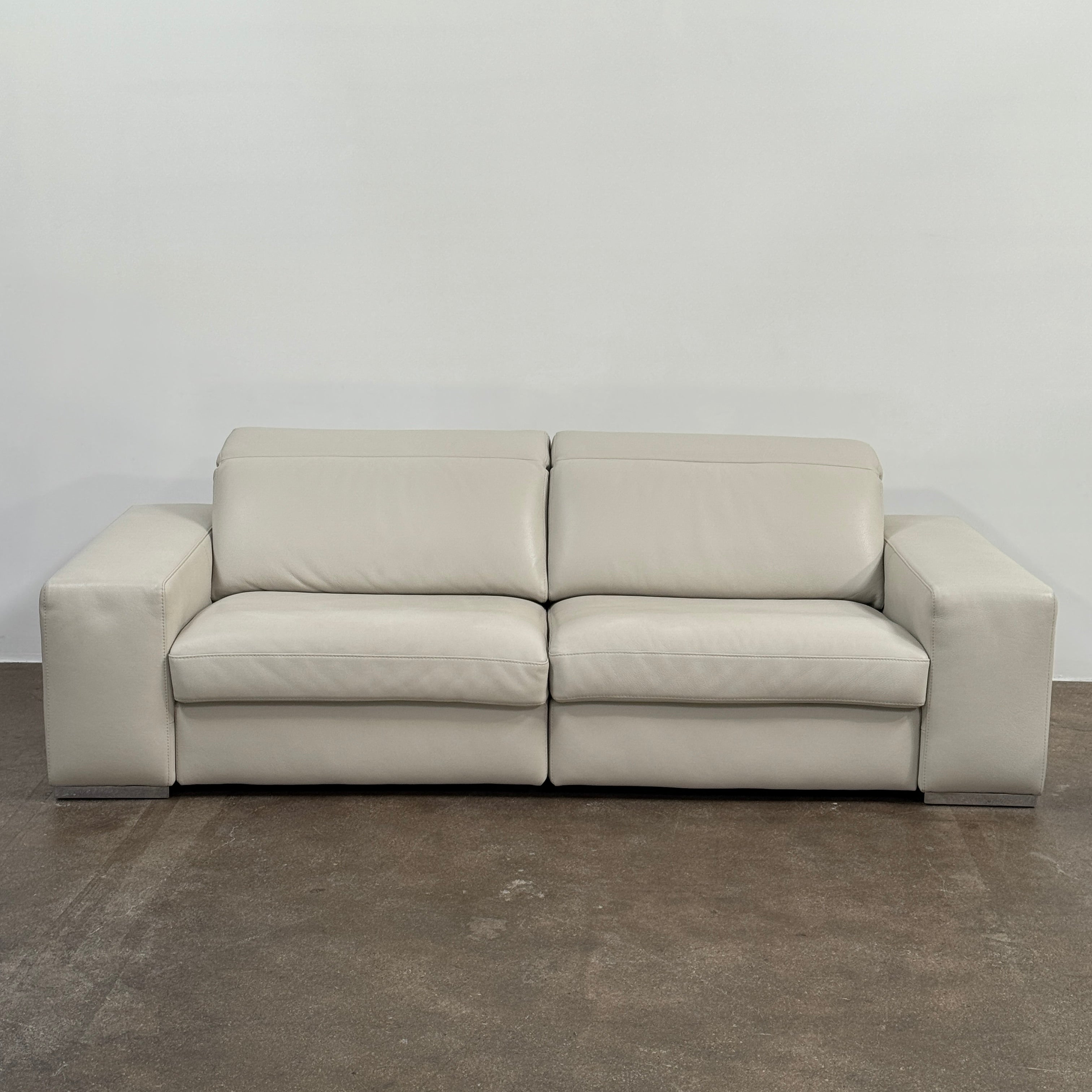 Canapé en cuir Roche Bobois avec appui-tête mobile