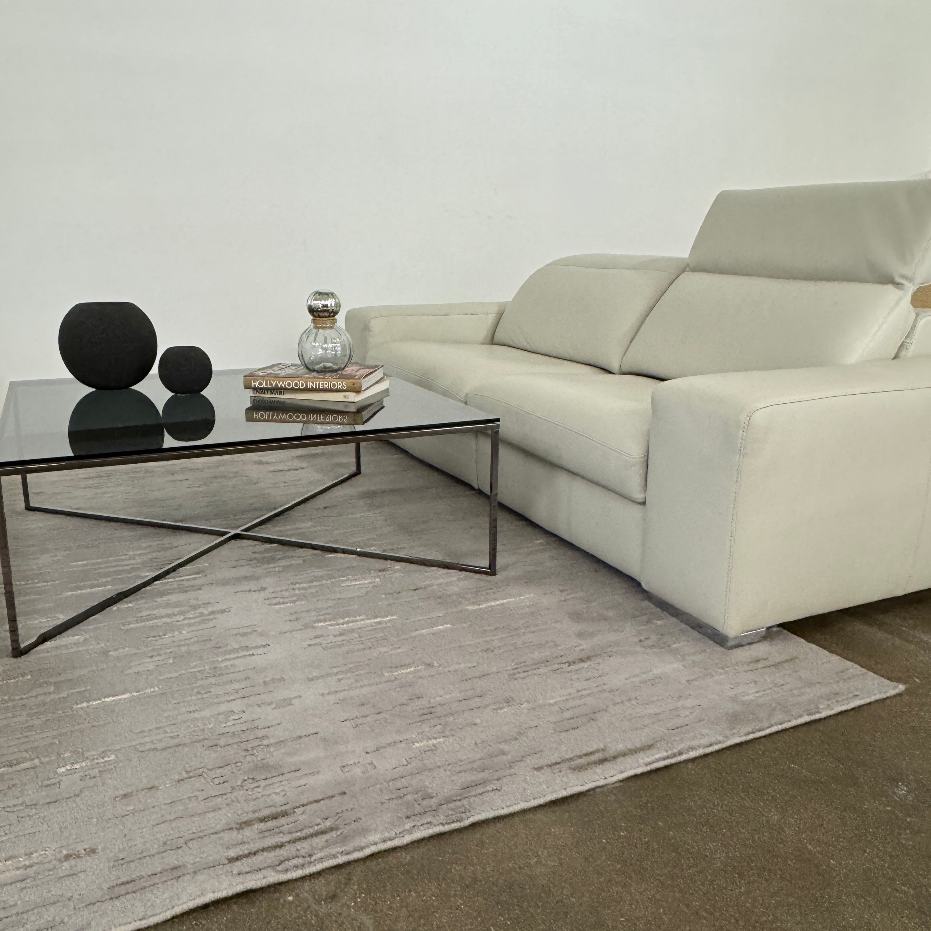 Canapé en cuir Roche Bobois avec appui-tête mobile