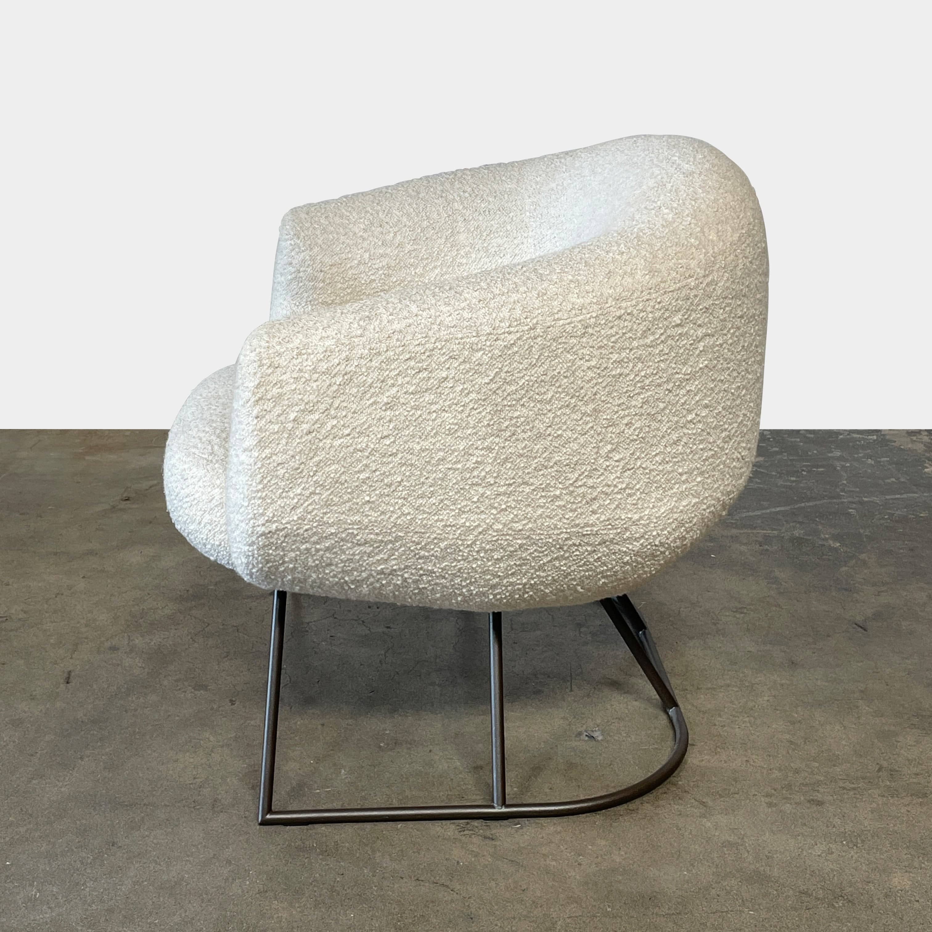 Fauteuil DJE de la collection Delcourt