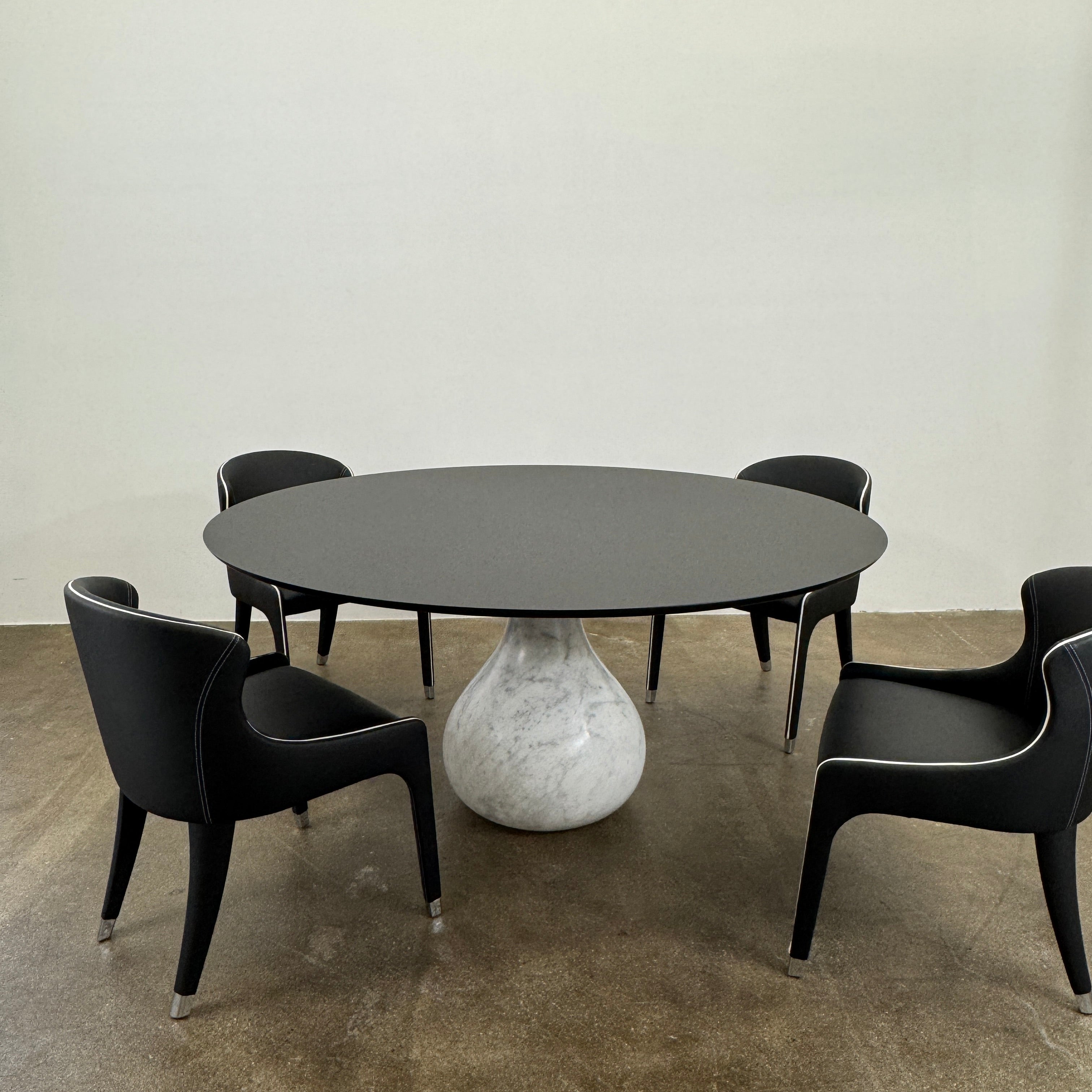 Table ronde Roche Bobois Aqua (prise)