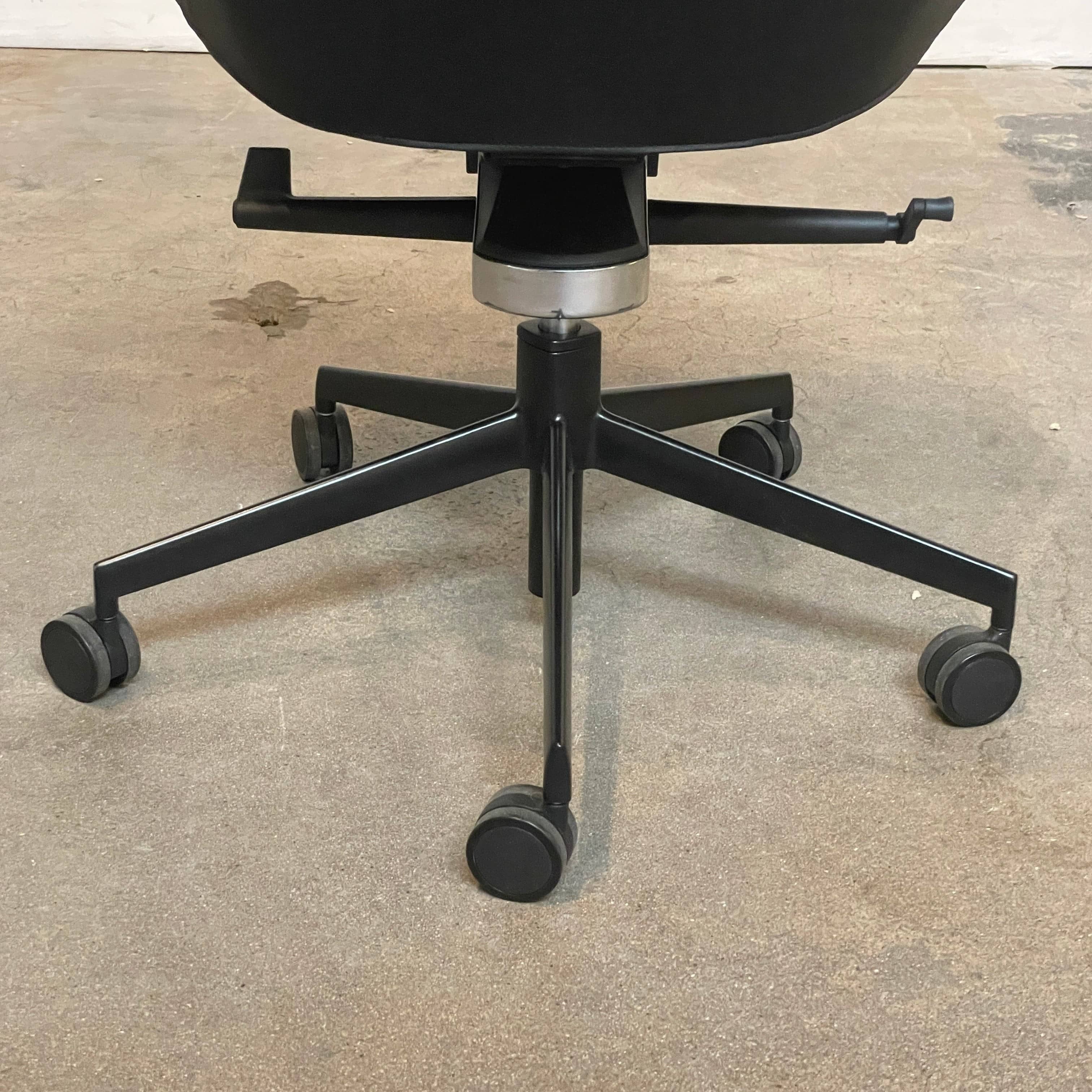 Fauteuil de direction Arper Aston