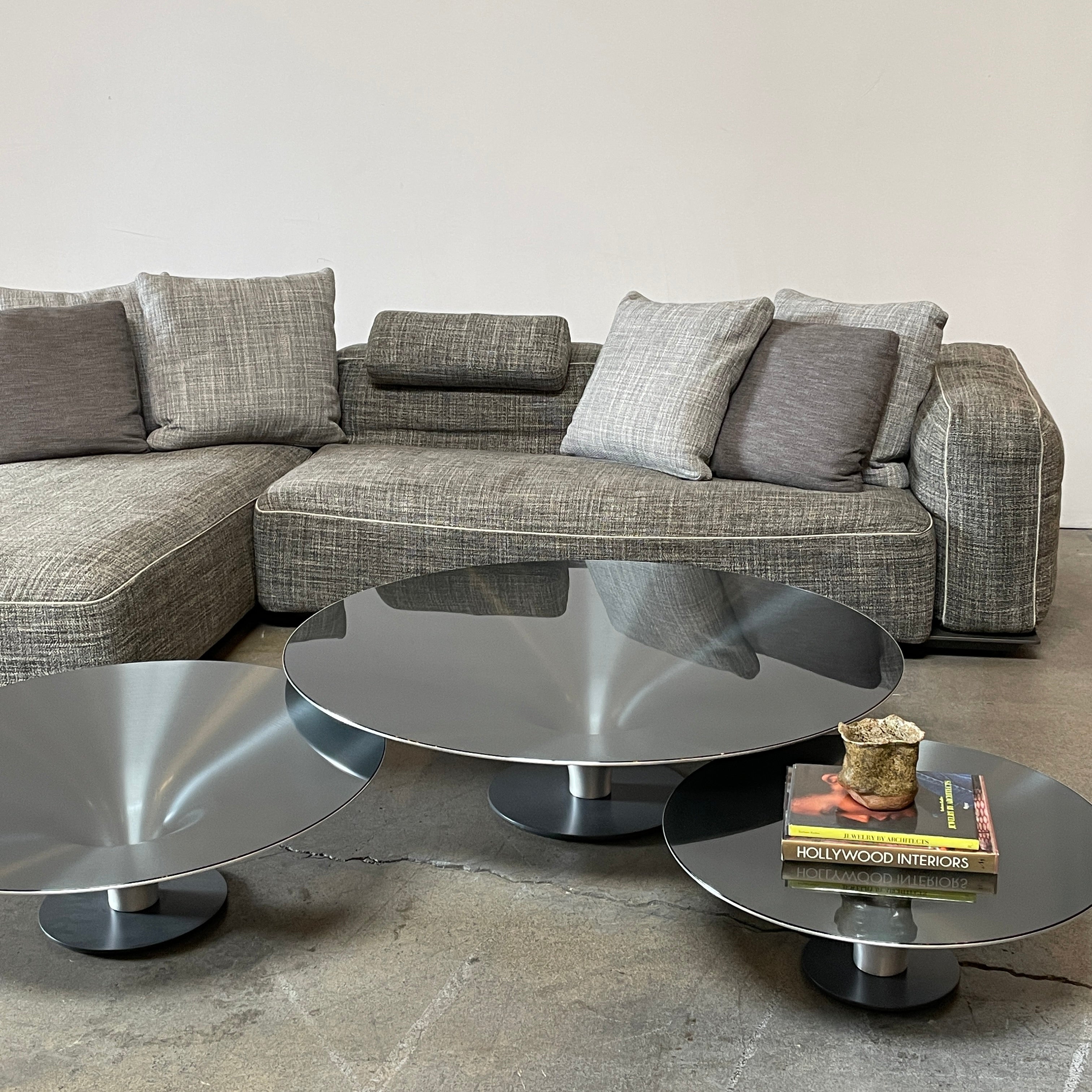 Tables Cocktail Ovni Roche Bobois (toutes en attente)