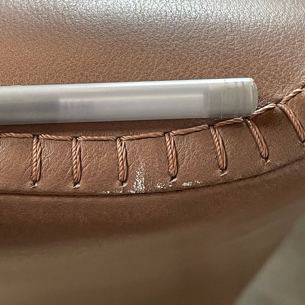 Fauteuil à dossier haut et pouf Maxalto Febo