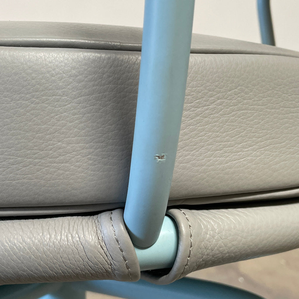 Chaise pivotante Cassina LC7
