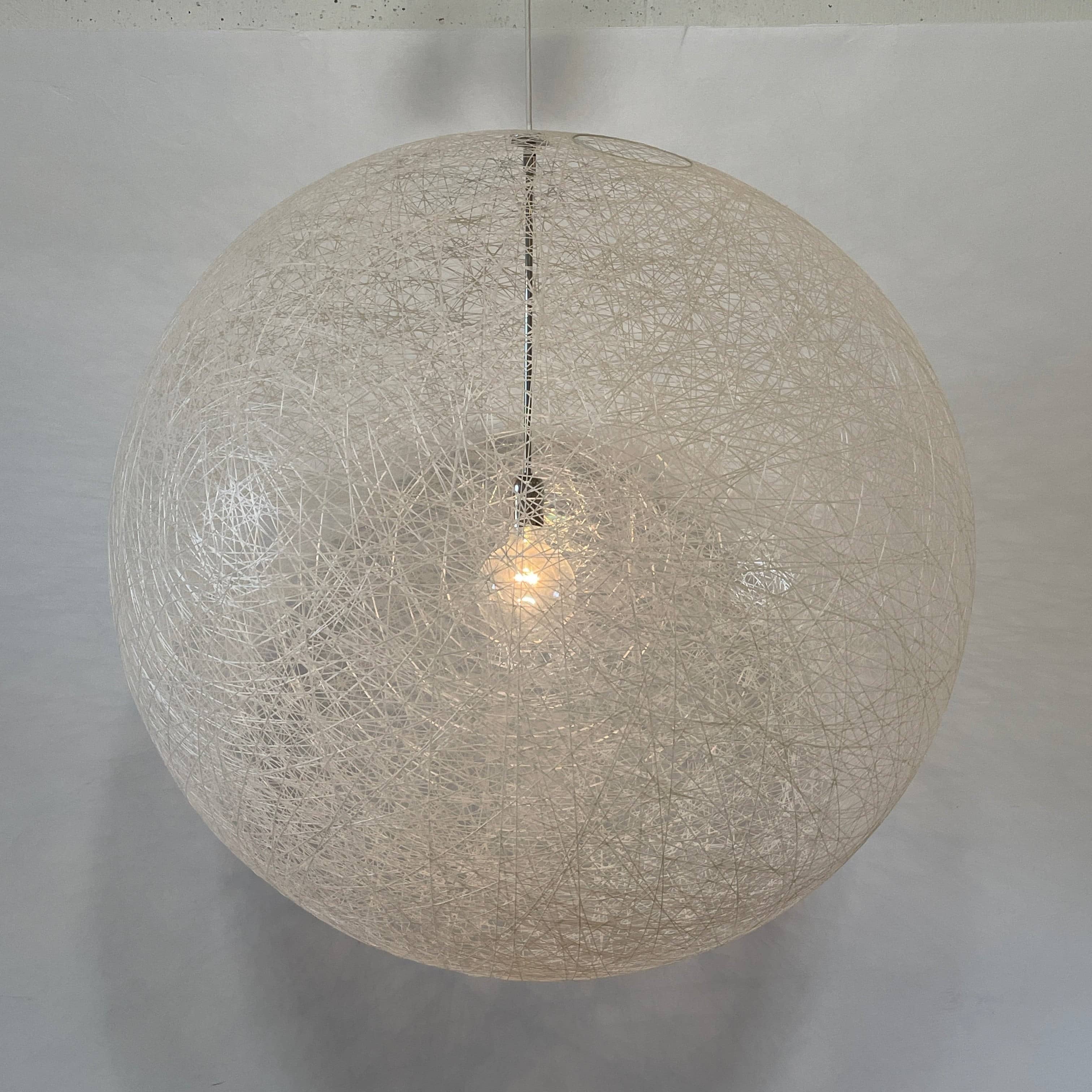 Pendentif aléatoire Moooi
