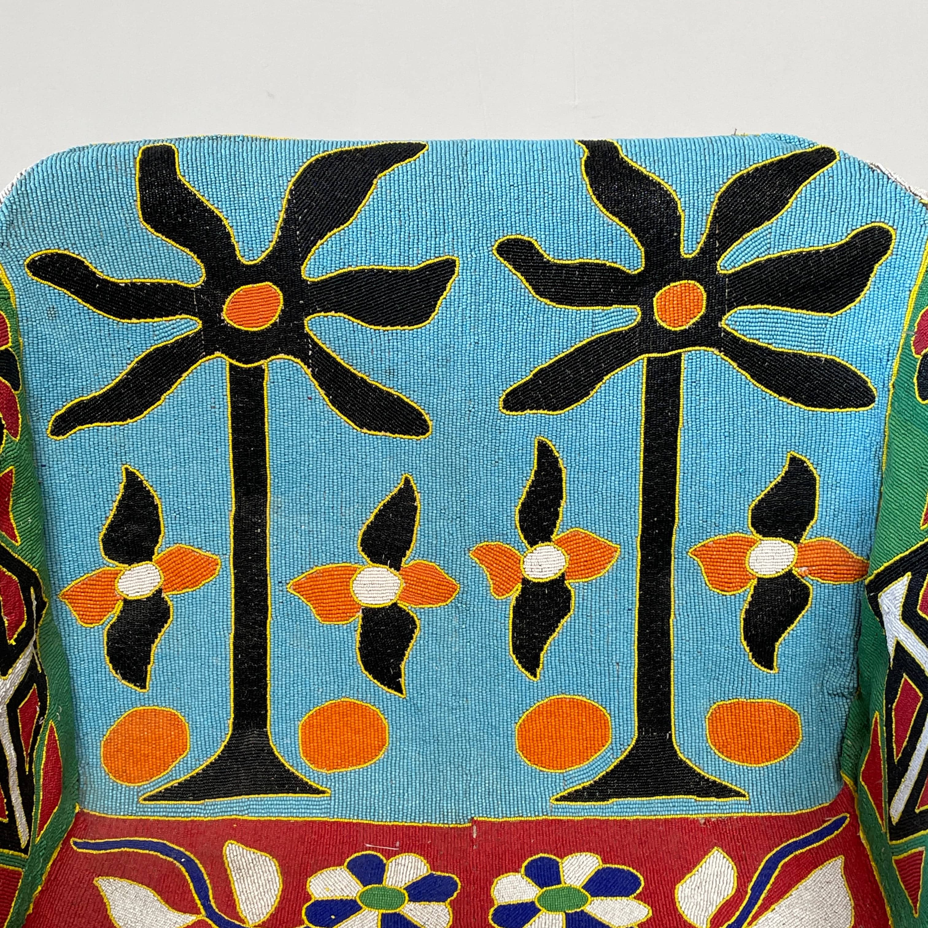 Chaise africaine Yoruba perlée à la main (en attente)