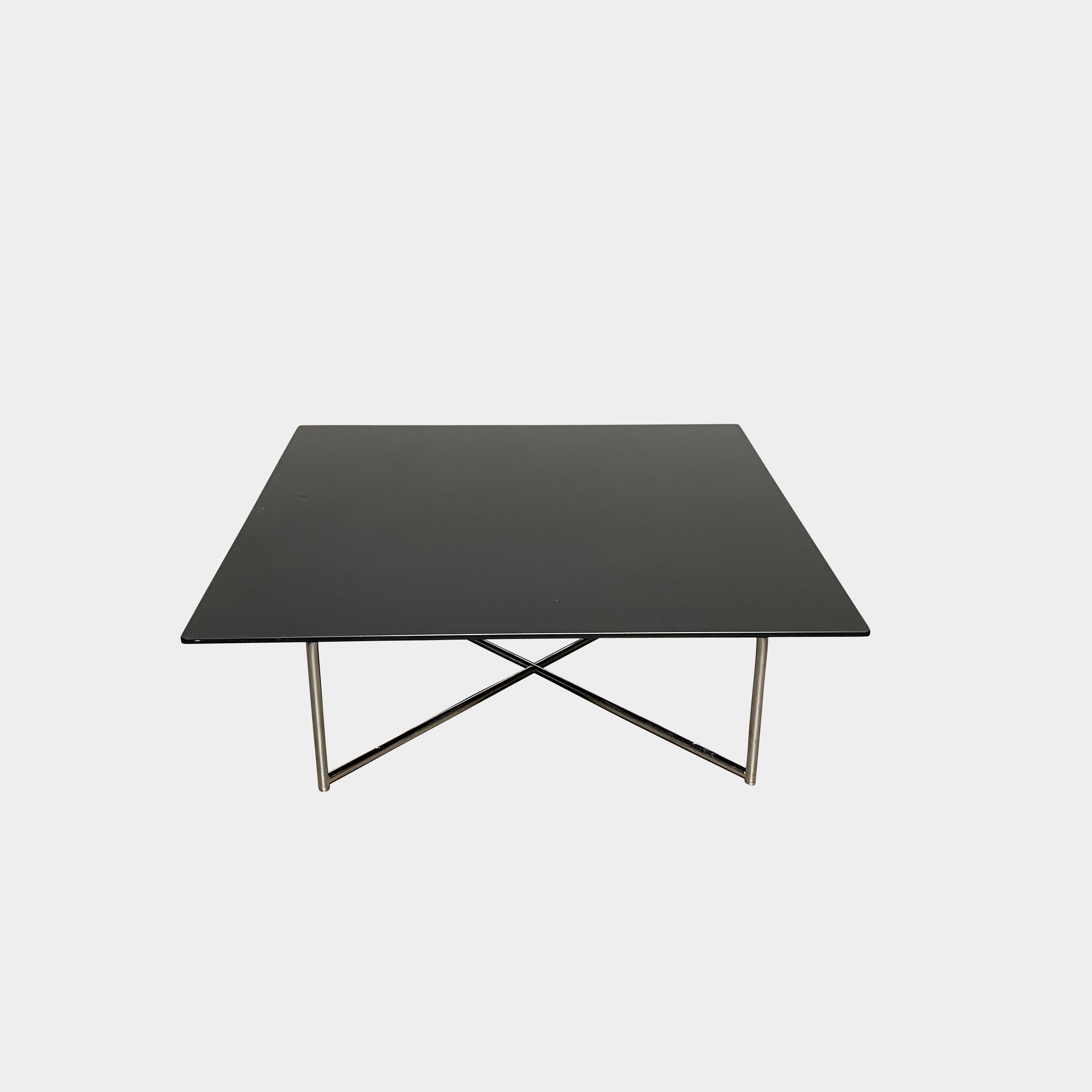 Table basse en verre noir 