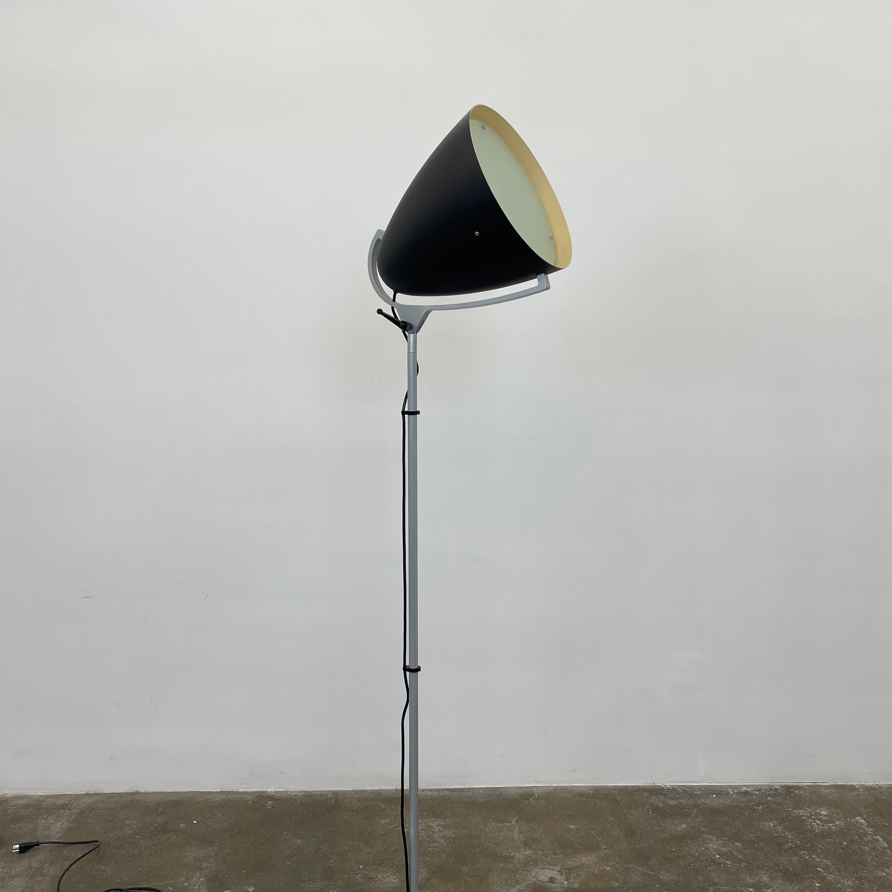 Lampadaire Faro de Pallucco Italia
