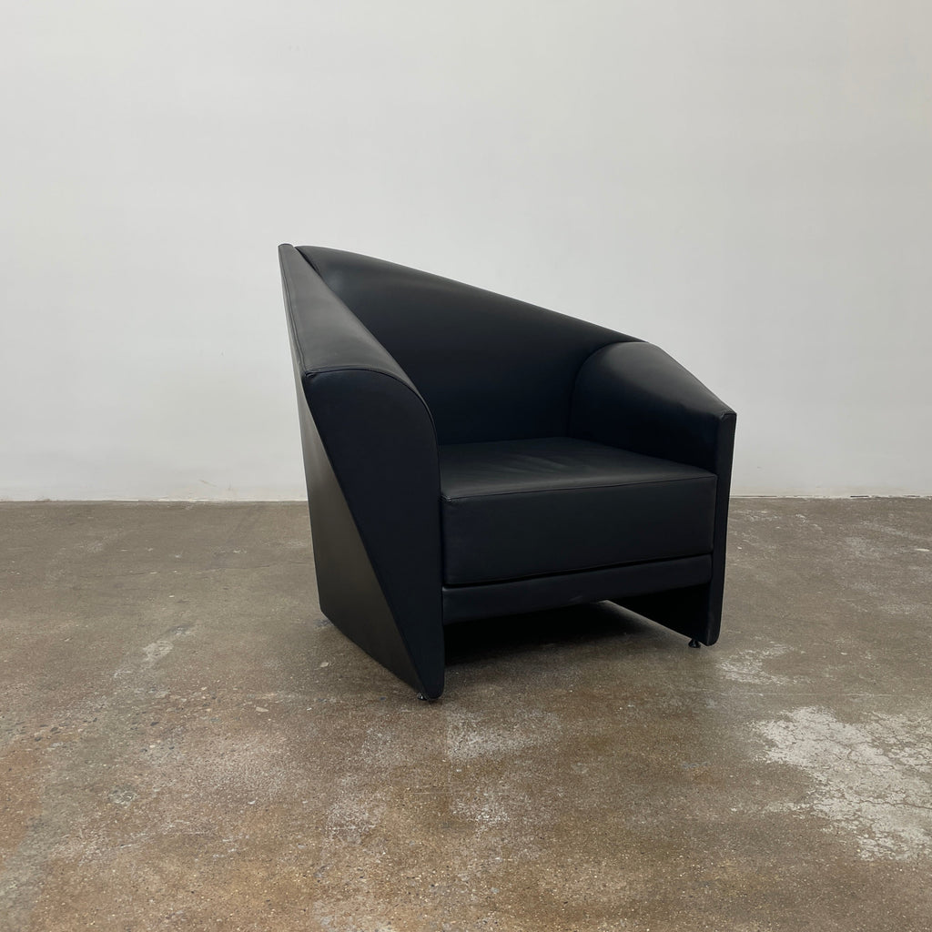 Le fauteuil Lilly of the Wind de Paolo Pallucco et Mireille Rivier