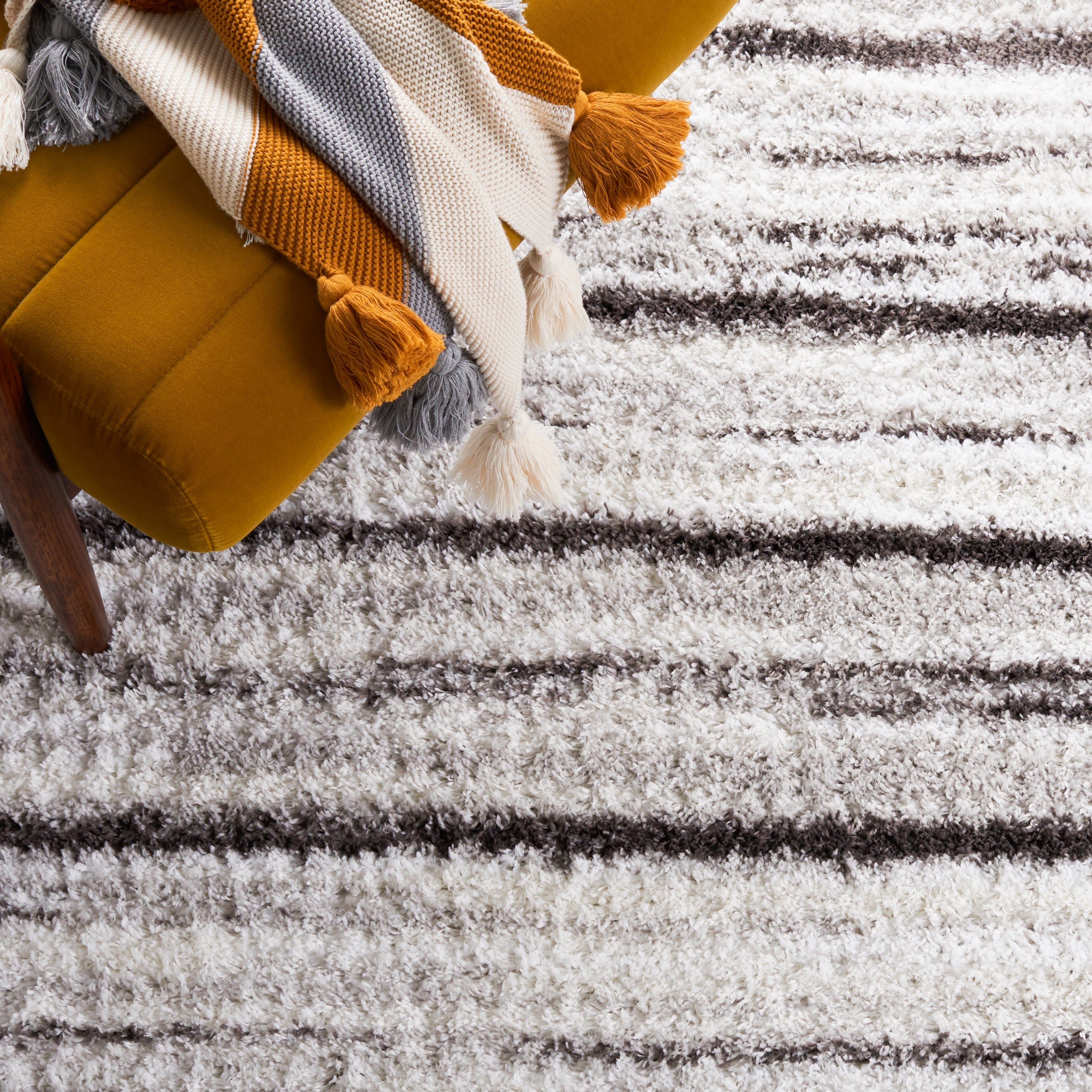 Tapis berbère à poils longs Sahire SAFAVIEH