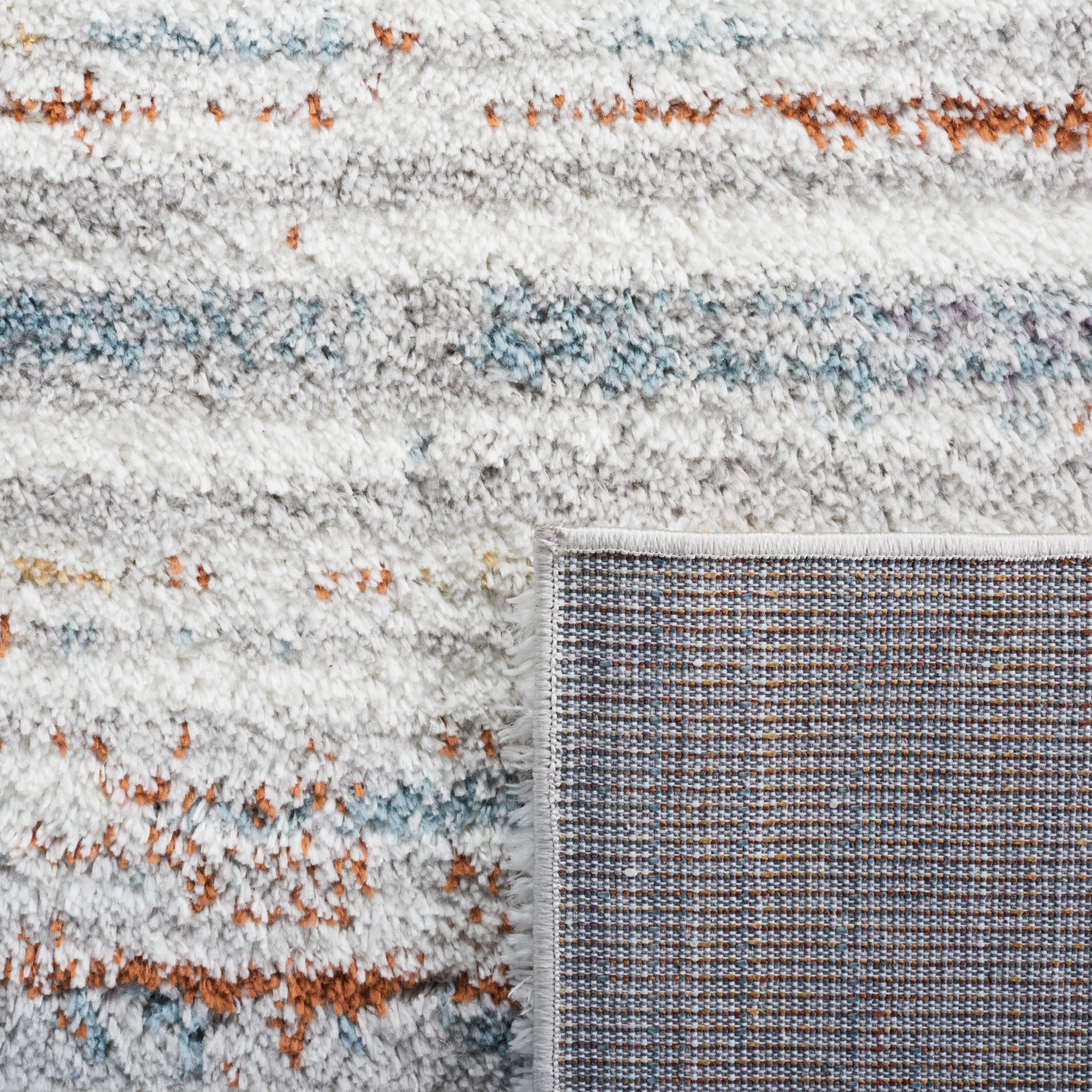 Tapis berbère à poils longs Sahire SAFAVIEH