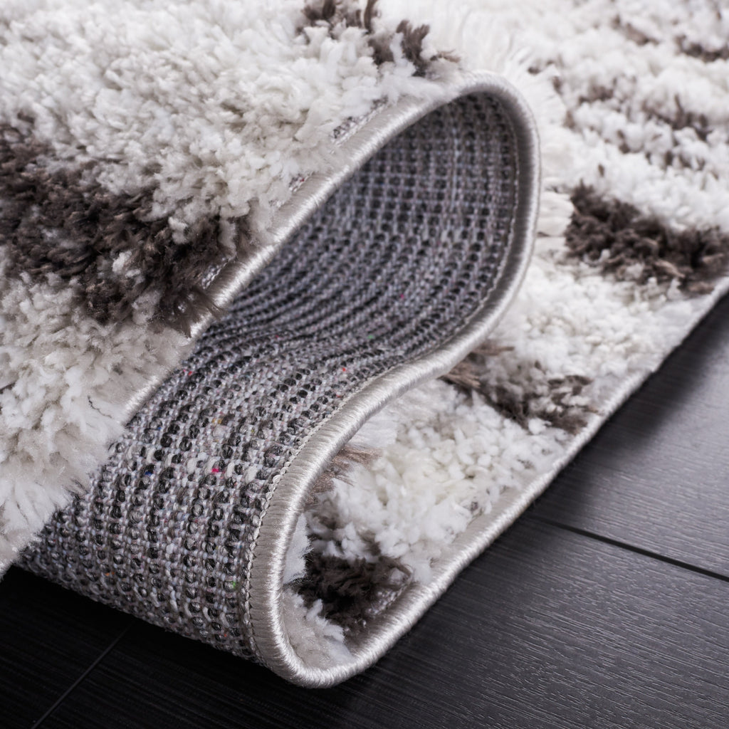 Tapis berbère à poils longs Sahire SAFAVIEH