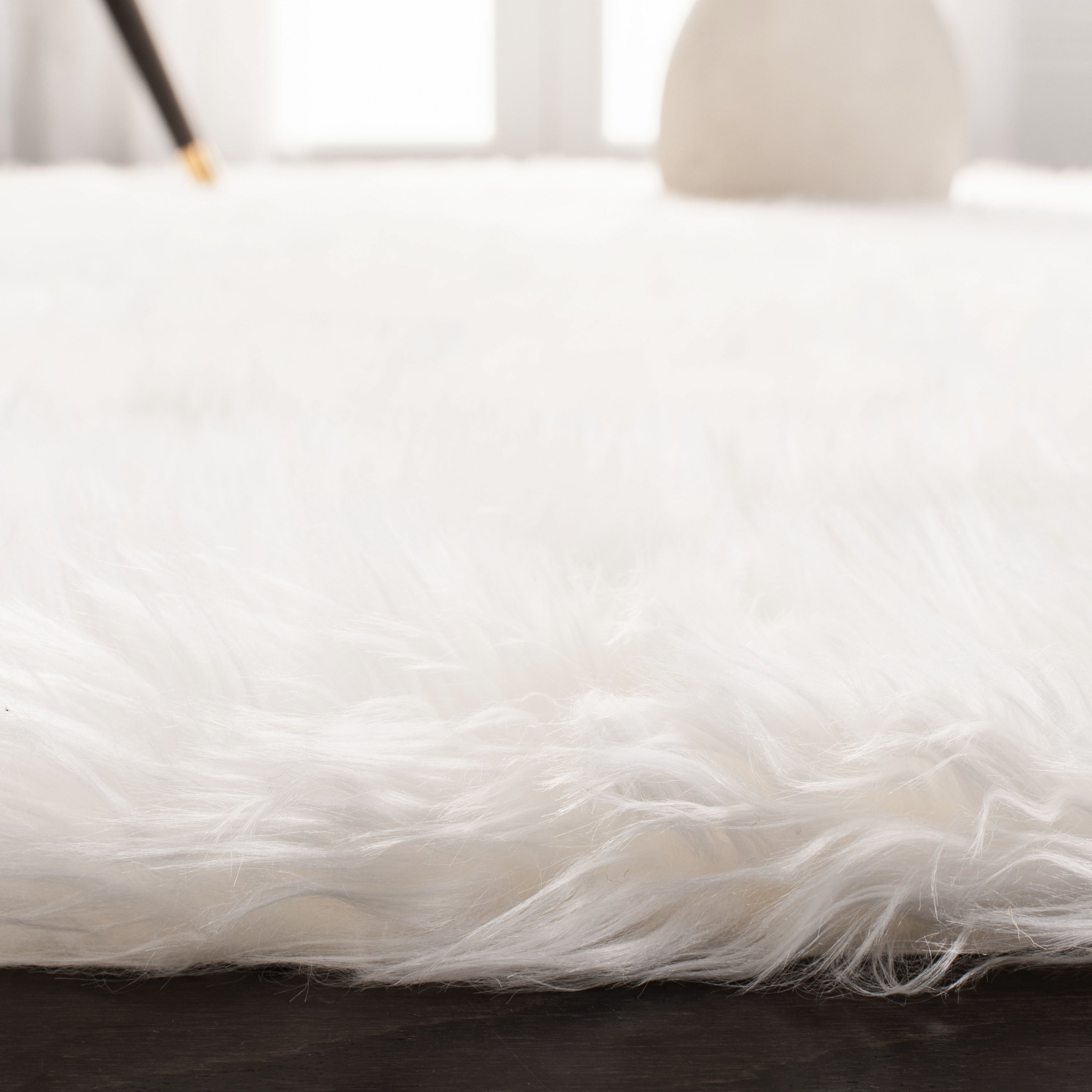 Tapis SAFAVIEH en fausse peau de mouton et soie, épaisseur 2,4 pouces