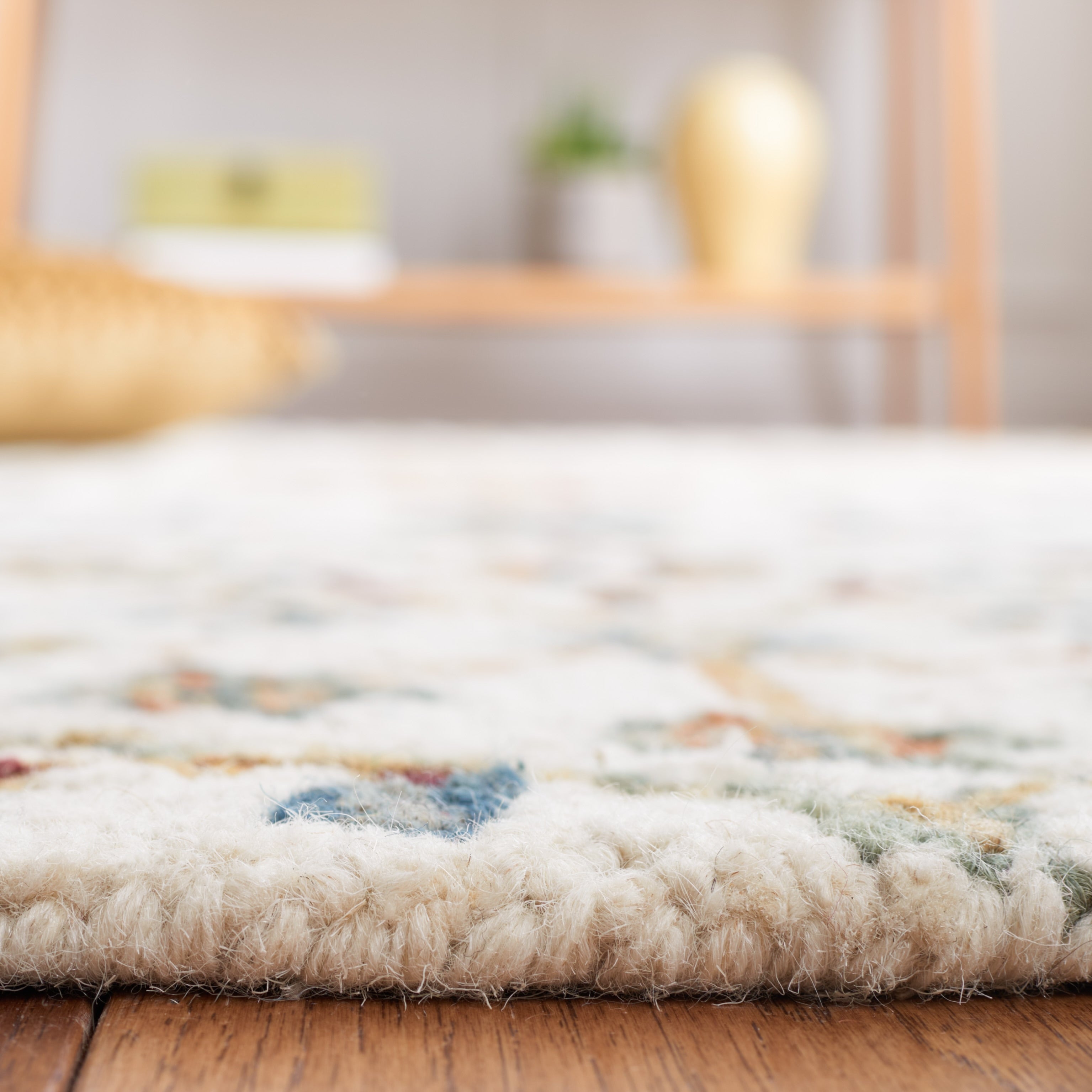 Tapis en laine floral SAFAVIEH Heritage Snjolaug fait main