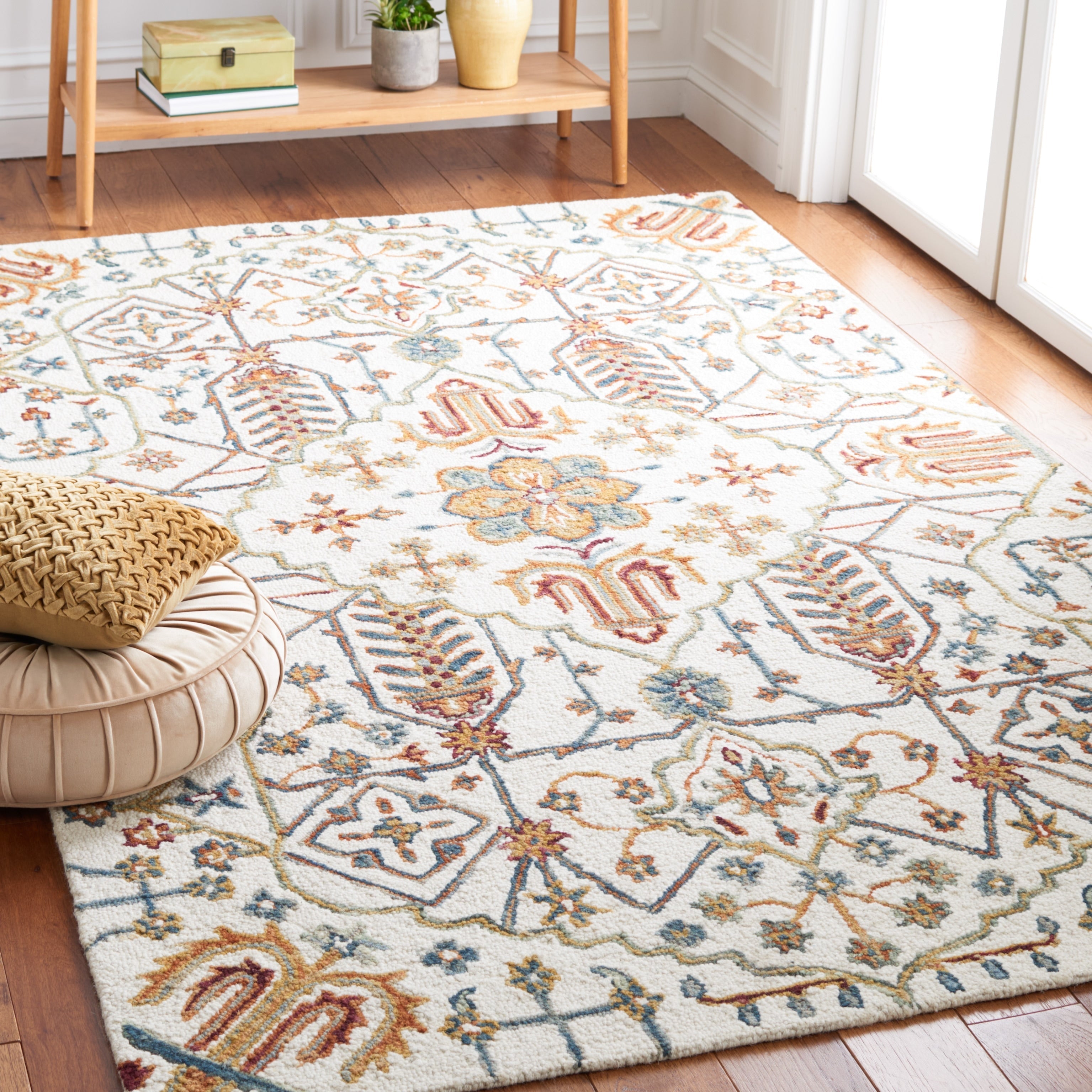 Tapis en laine floral SAFAVIEH Heritage Snjolaug fait main
