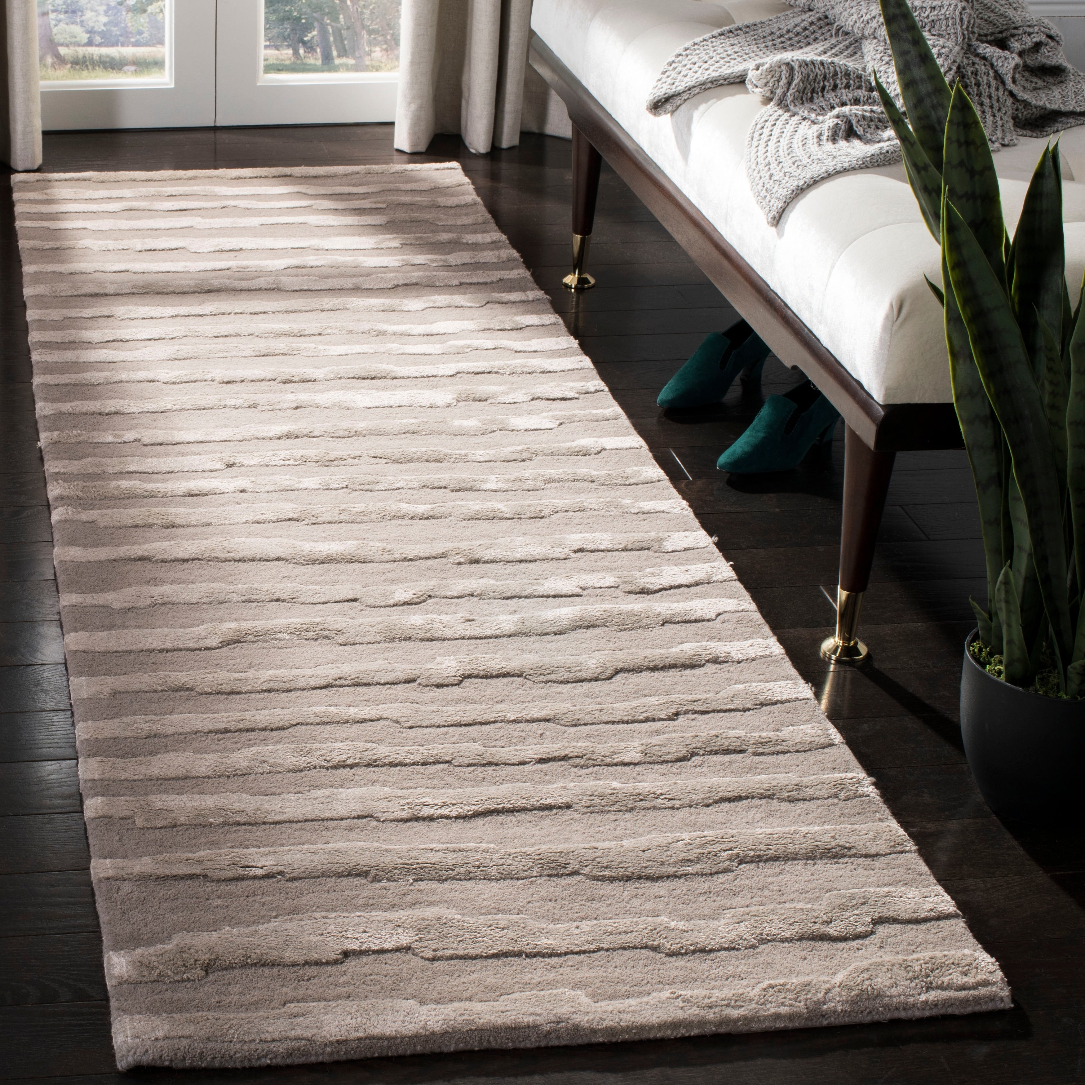 Tapis en laine NZ Soho Kikue Stripes fait main SAFAVIEH